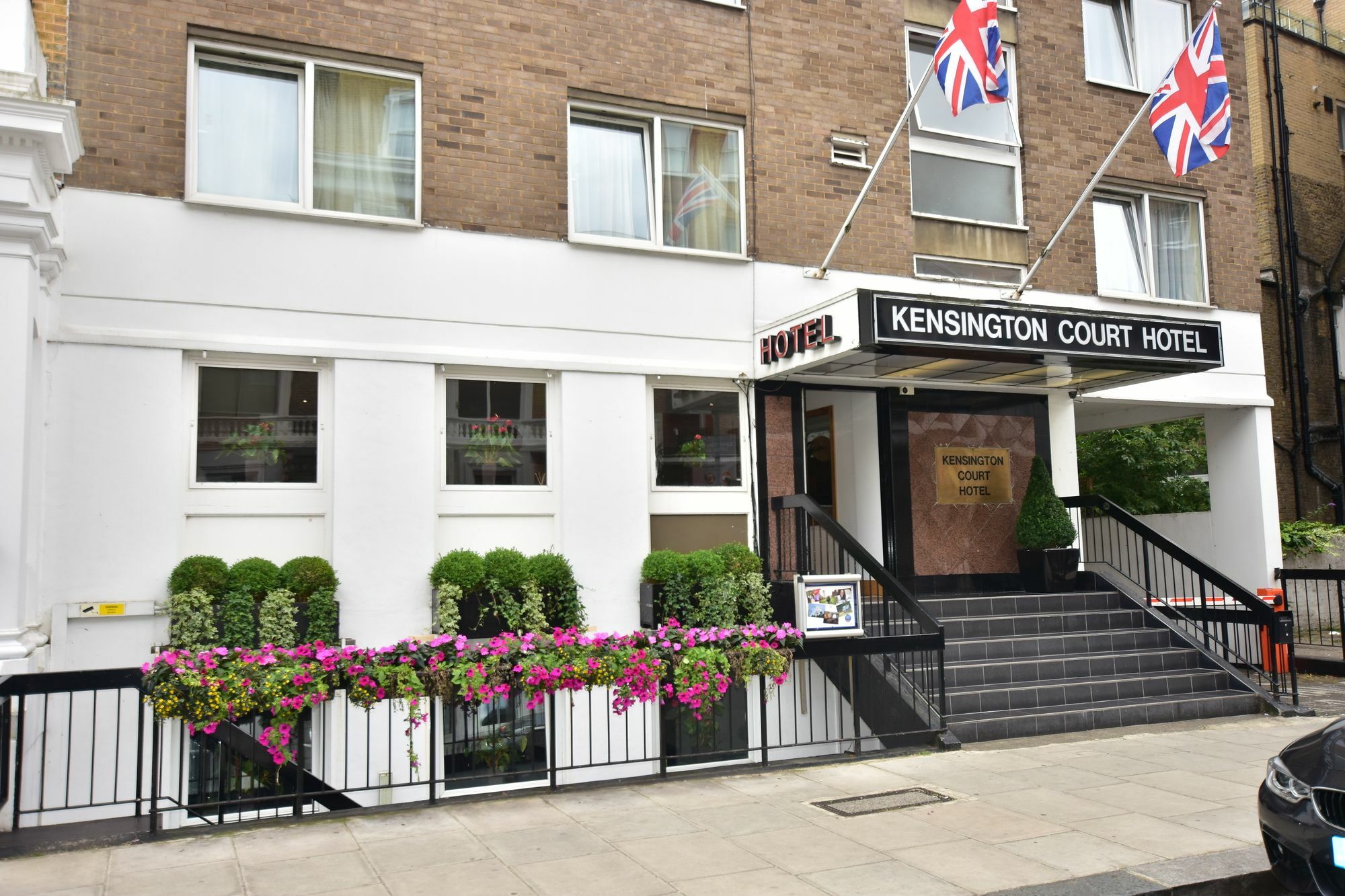 Kensington Court Hotel - Earls Court London Exterior photo